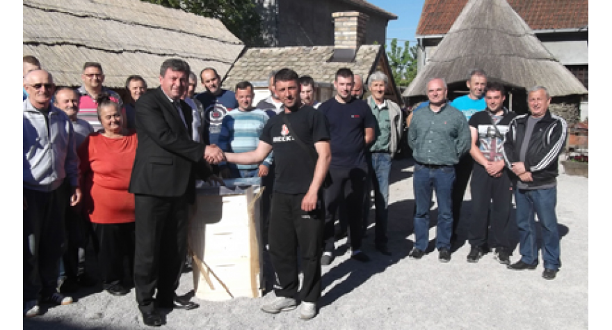 Pčelari postali članovi Udruženja poljoprivrednika